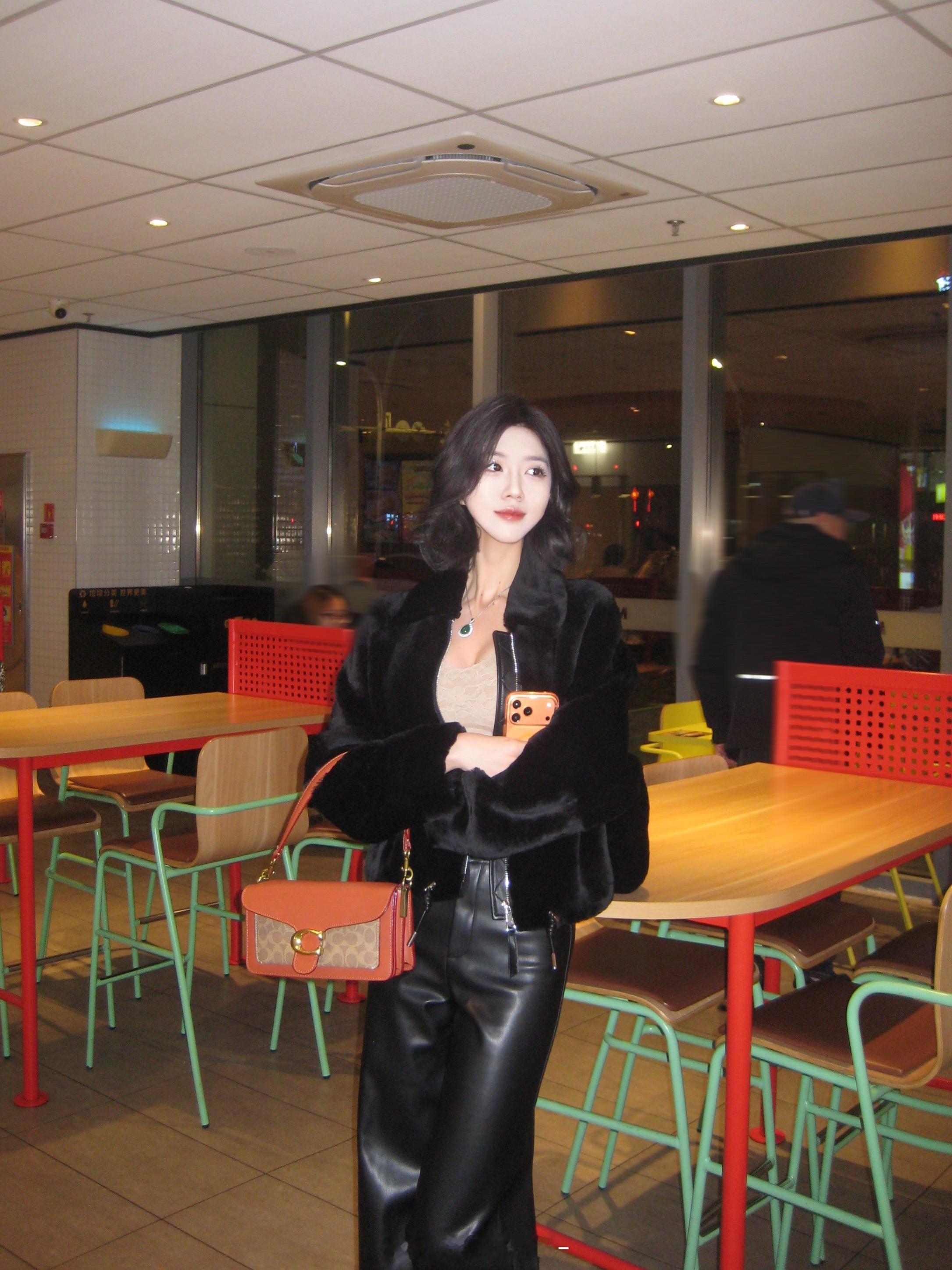 没有不权威的义务！ 三河