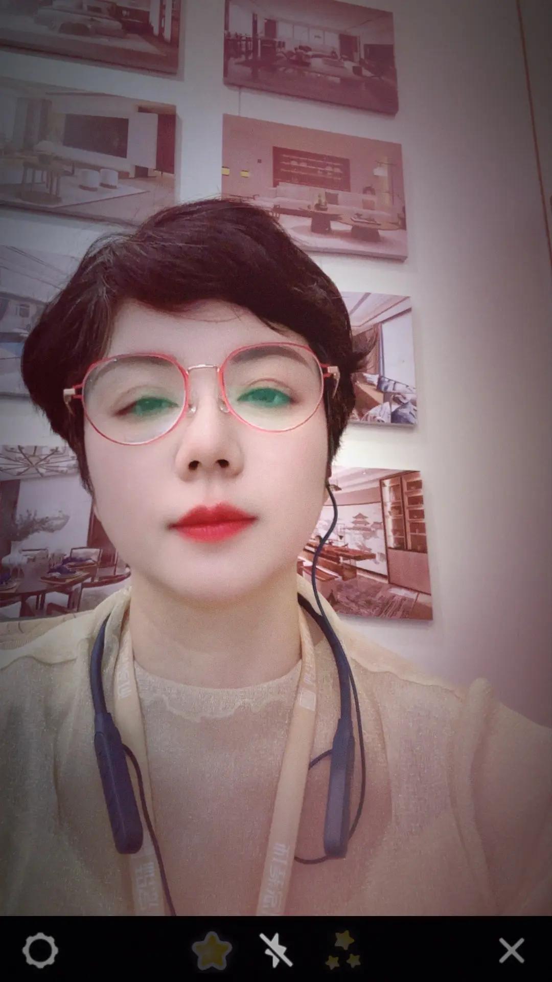 买了一个新耳机，70多元，好看又便宜……戴眼镜也可以美美 戴眼镜的女人 戴眼镜也