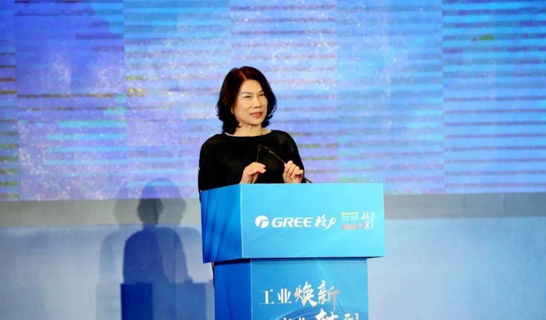 董明珠在股东大会上，喊话数万股东：“不用格力凭什么分红”。董女士对格力的执爱可以