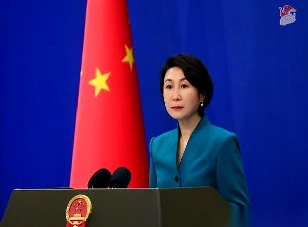 英国人想卖点东西，咱们中国人想买。
就这么个买卖，你猜怎么着？欧盟那边非要跳出来