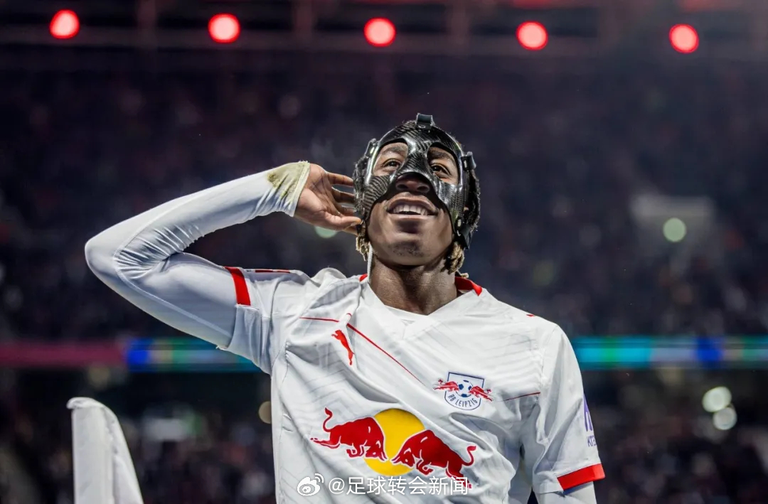 德国天空体育消息，拜仁非常想在今夏签下一名新边锋，尤其是左路，并且这和格纳布里续