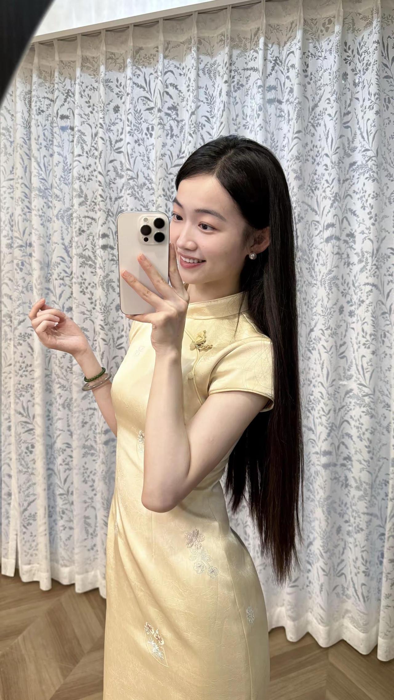你可以永远相信旗袍的魅力。旗袍 新中式