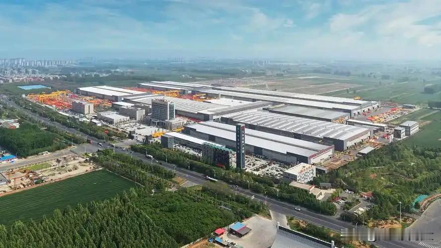 中国民营企业500强发布 净利润合计1.8万亿

媒体报道：全国工商联在辽宁沈阳