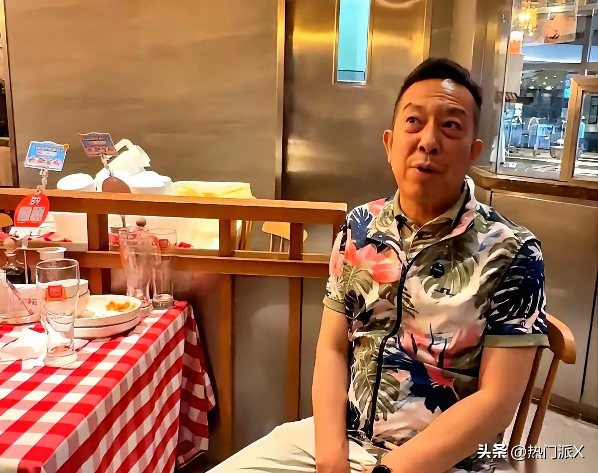 西贝极有可能签了上市对赌协议，一旦上市不成功，老贾可能要赔的血本无归。所以从一开