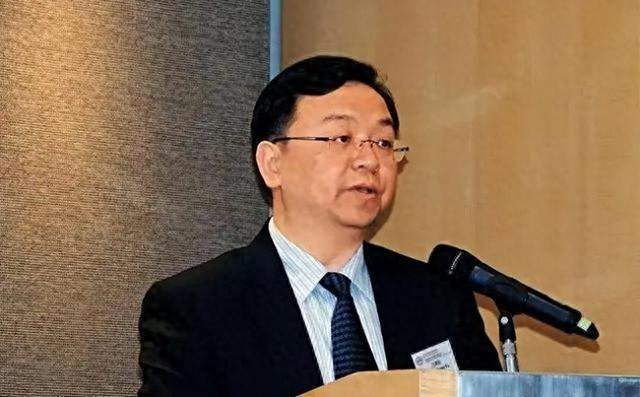 负债6679亿就是车圈恒大？看不懂比亚迪的人，正在错过一场豪赌！
