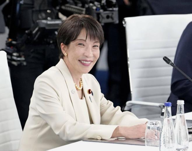 日本外交现在陷入了一种非常滑稽且危险的境地，这不仅仅是高市早苗个人的执政风格问题