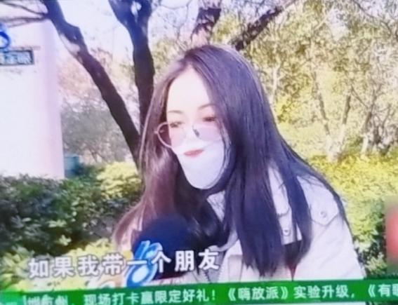 现在的社会现在的媒体都有没有点主观价值观念？都是谁无耻谁有理？
一女子开酒店自助