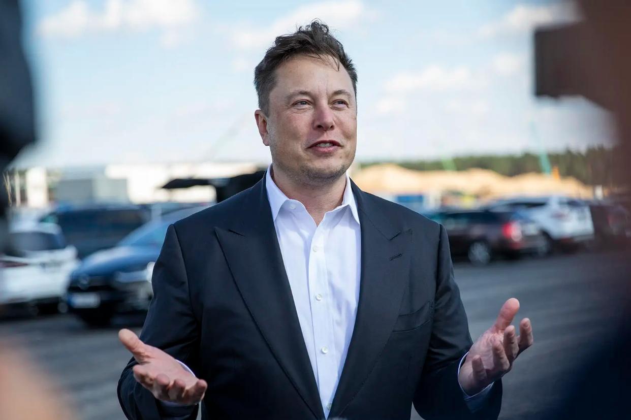 特朗普的战争倒计时：别以为导弹不会落到你头上
“美军已进入最高戒备状态。”
这句