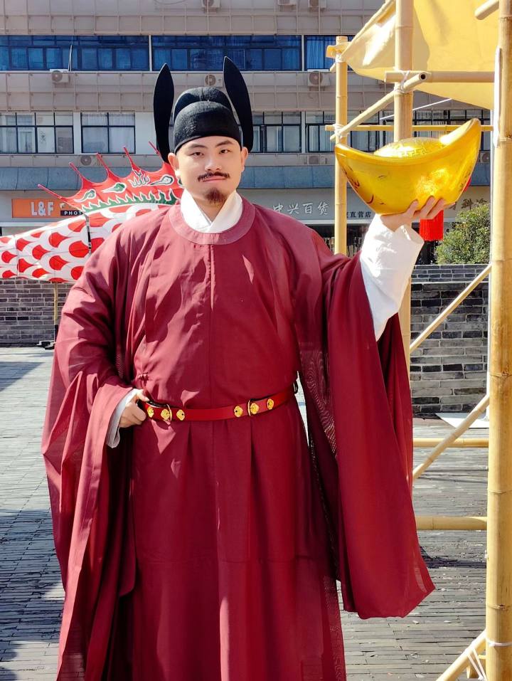 正月初二初三初四初五初六初七，我在衣锦城城墙上当NPC