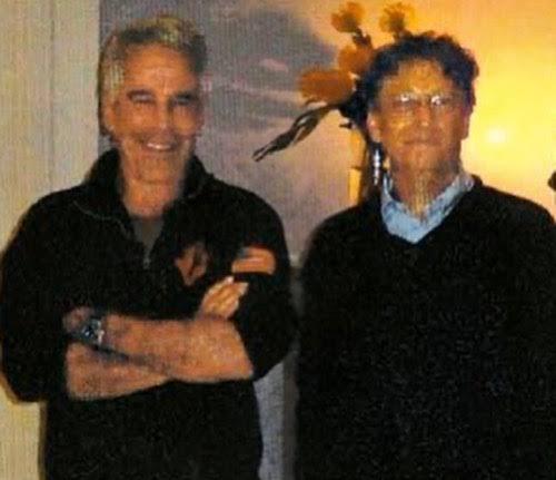 没什么好看的，各位——这只是比尔·盖茨、杰弗里·爱泼斯坦、微软资深内部人士拉里·