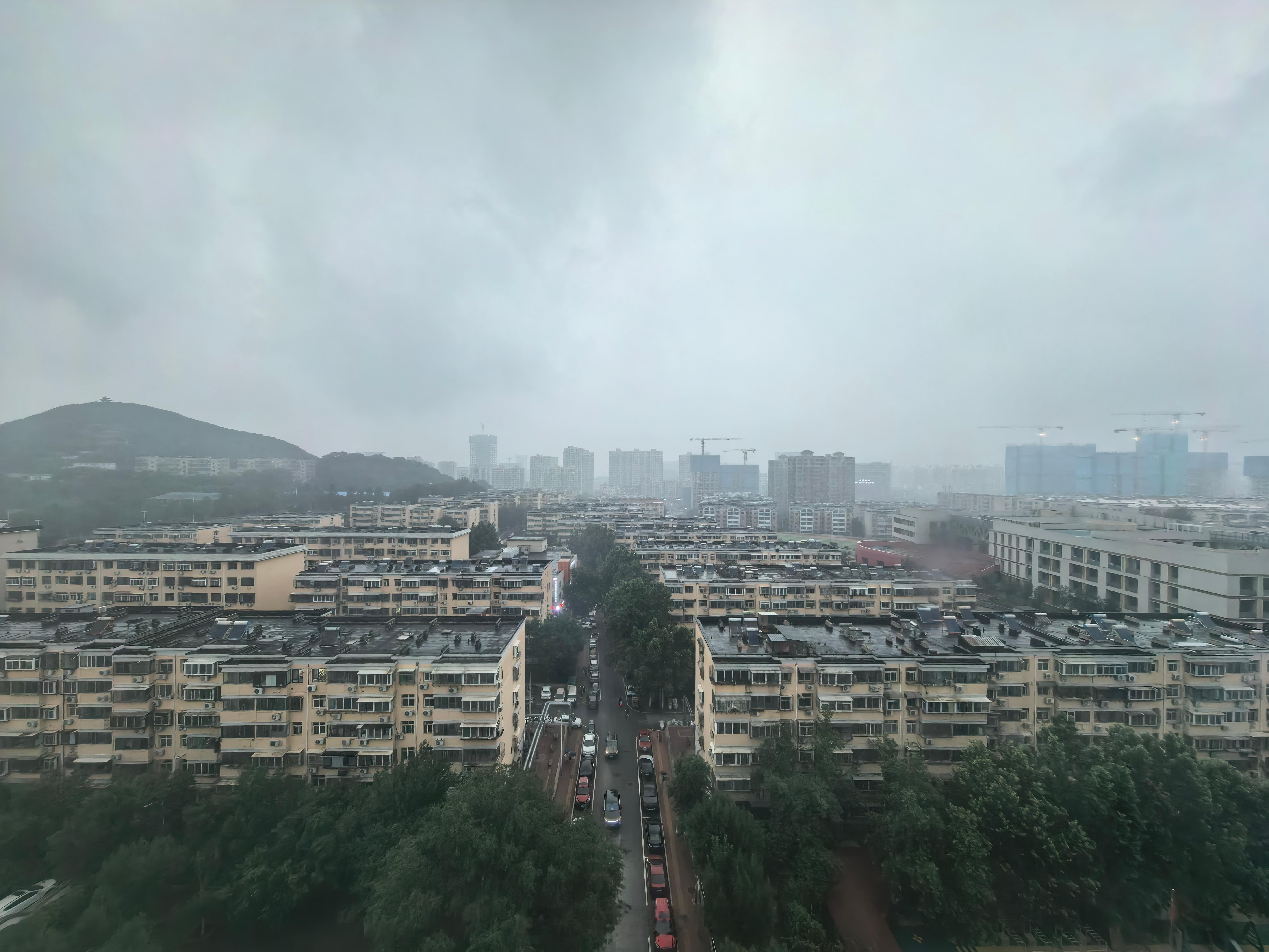 山雨欲来风满楼，济南这两天的雨是真的下不完了。据说各泉眼都已经咕噜噜了