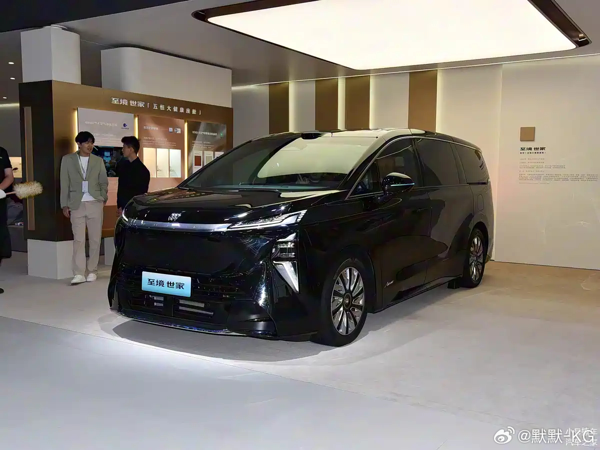别克MPV的产品线，许多网友还是不清楚：我看到有一个观点是「一鱼三吃」，这里主要