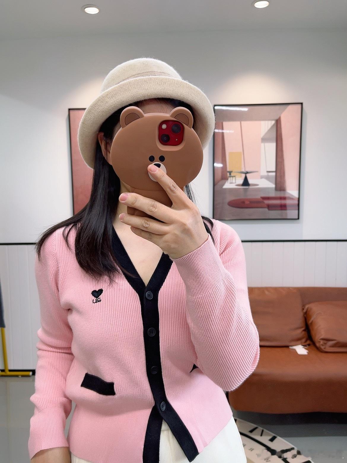 真享的帽子和围巾，设计感和配色很在线，价格又非常实在，性价比拉满了[嘻嘻] 