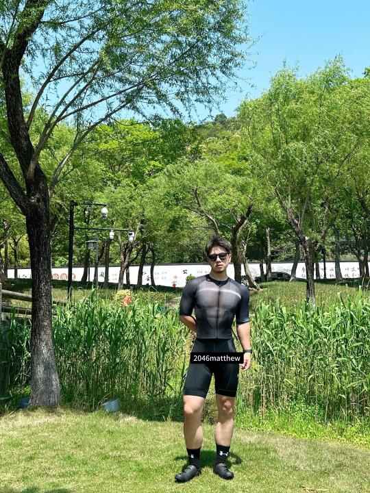 蝎子大法好！户外小狗营业爱死