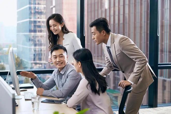 为啥单位里一把手的位置，老是喜欢从外面调个人来坐，却很少让原本的副手直接顶上？答