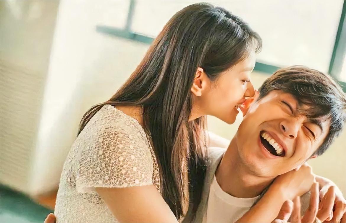 35到40岁靠什么维持家庭新鲜感

我媳妇已经很久没有主动亲过我了。这是我一个粉