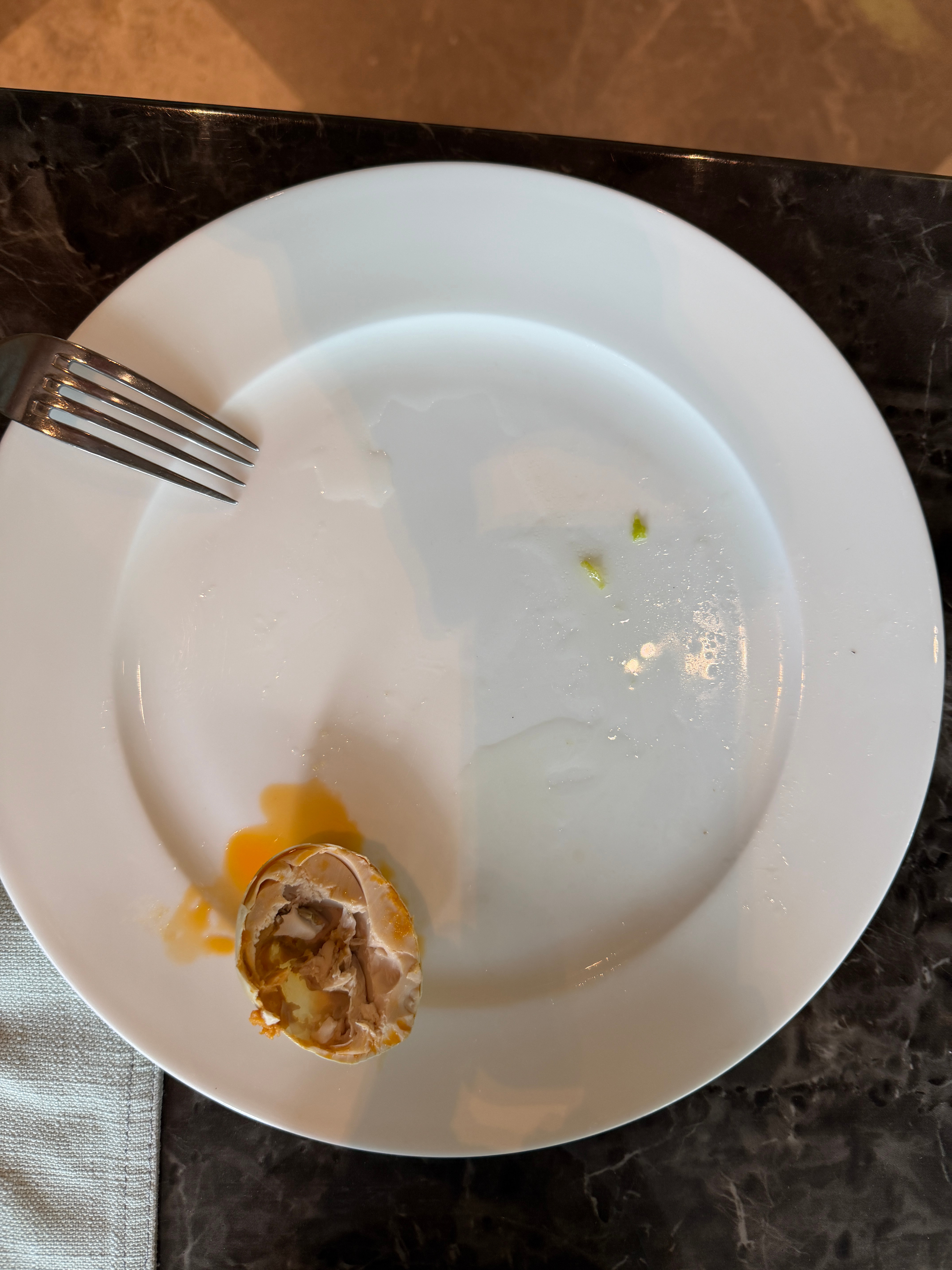 光盘行动。看了下心率，静息心率终于到80以下了。 