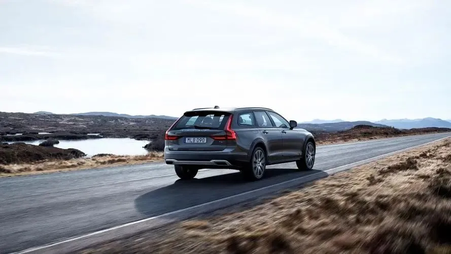 哪吒S猎装版证明：中国人不是不爱旅行车