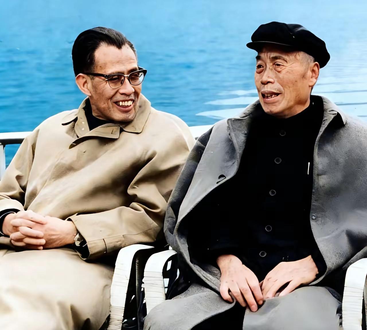 看到这张1966年的照片，真的感触颇深。李宗仁阔别故土十七年，再次踏上广西的土地