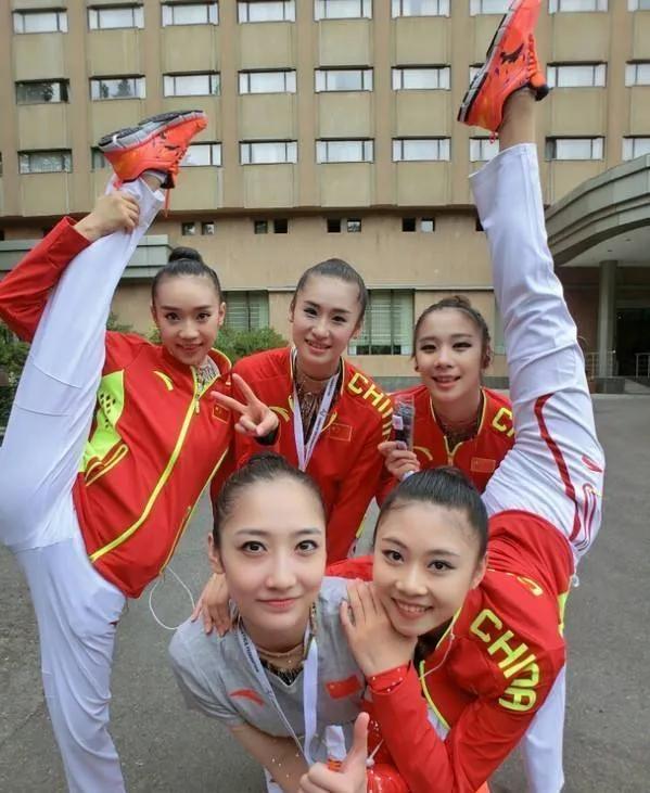 江钰源，我国著名的女子跳水运动员，曾多次在世界跳水锦标赛和奥运会上取得优异成绩，