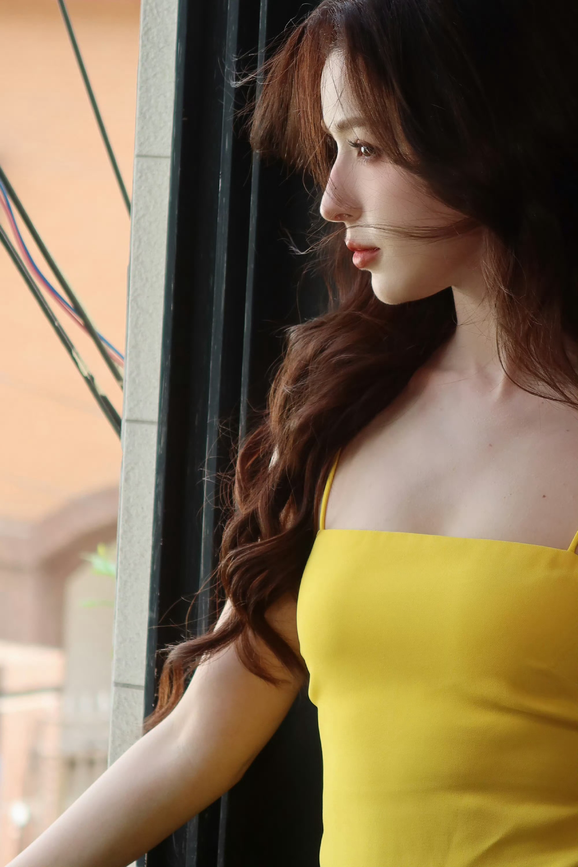 哈妮克孜网友武汉樱园偶遇哈妮克孜哈妮克孜侧脸线条武汉樱花园偶遇哈妮克孜！春日限定