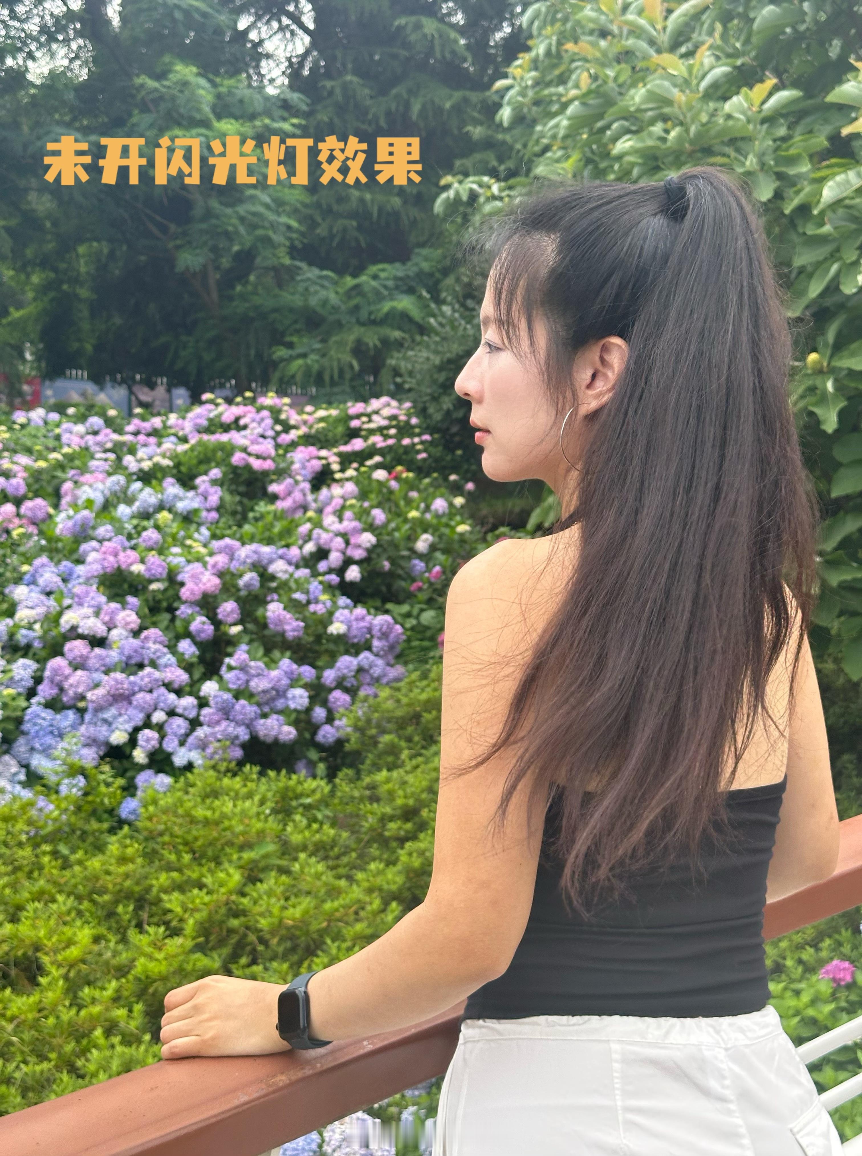 喜欢拍美照的宝儿看过来给大家分享两个懒人无脑修图小技巧[点赞]技巧1:美图秀秀和