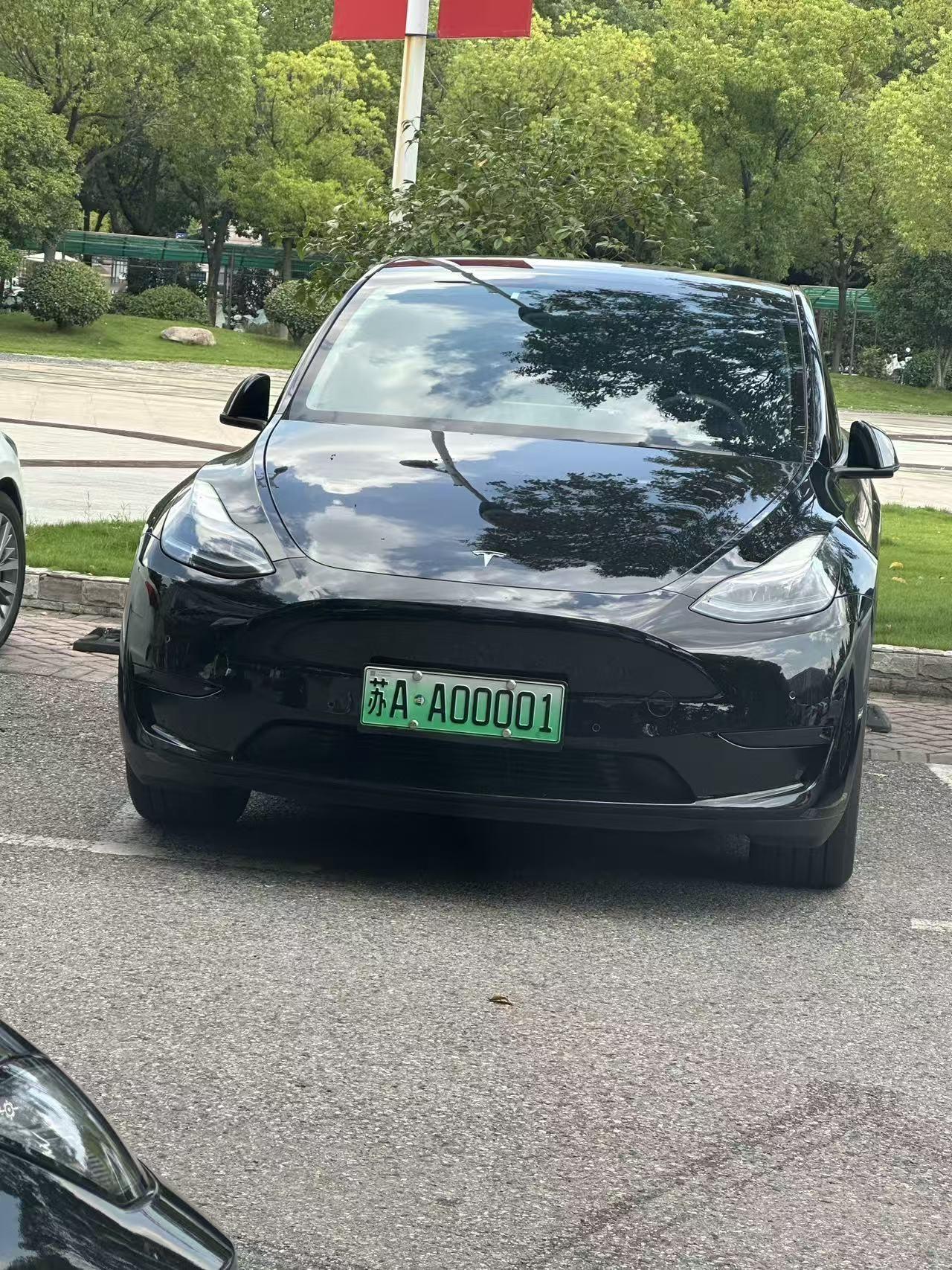 这车牌，不比88888,66666牌面多了？ ​​​
