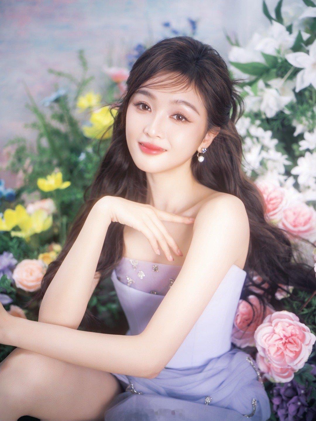 吴宣仪一字带玉足好美啊🤩