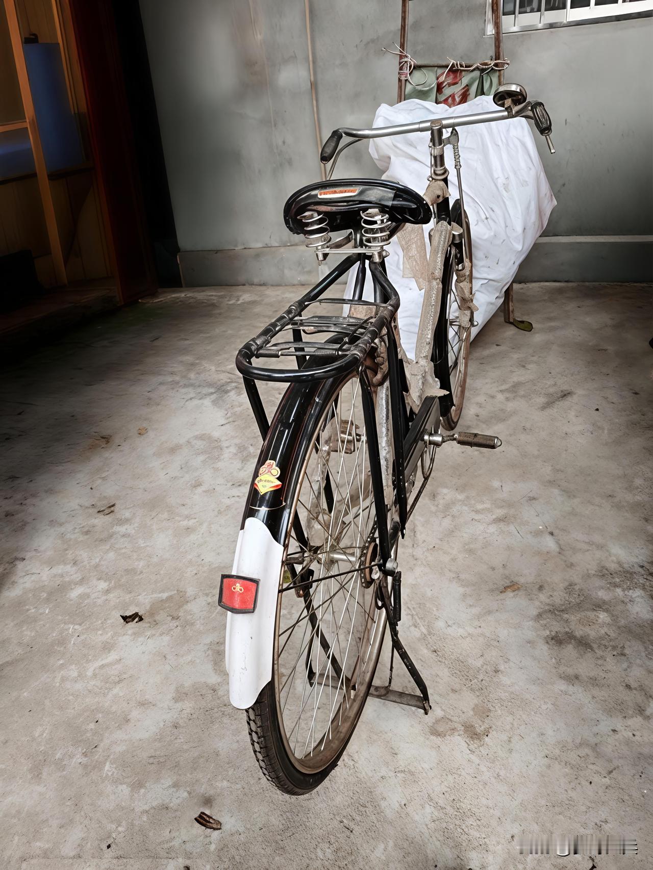 这大单车问了120位35岁以都没有骑过，有的人还说从来没见过这种单车，40年前必