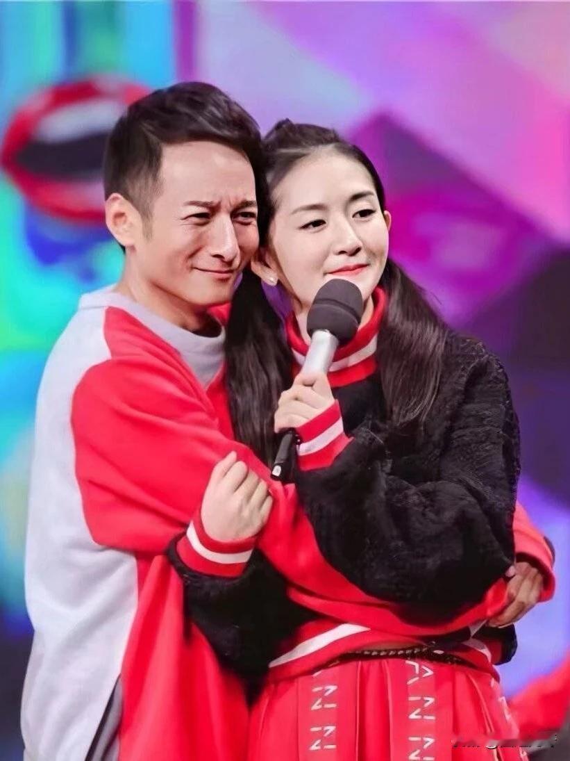 呜呜呜～意难平呀！谢娜过43岁生日，李维嘉罕见发博说“娜娜妈妈，咱们好久没见面了