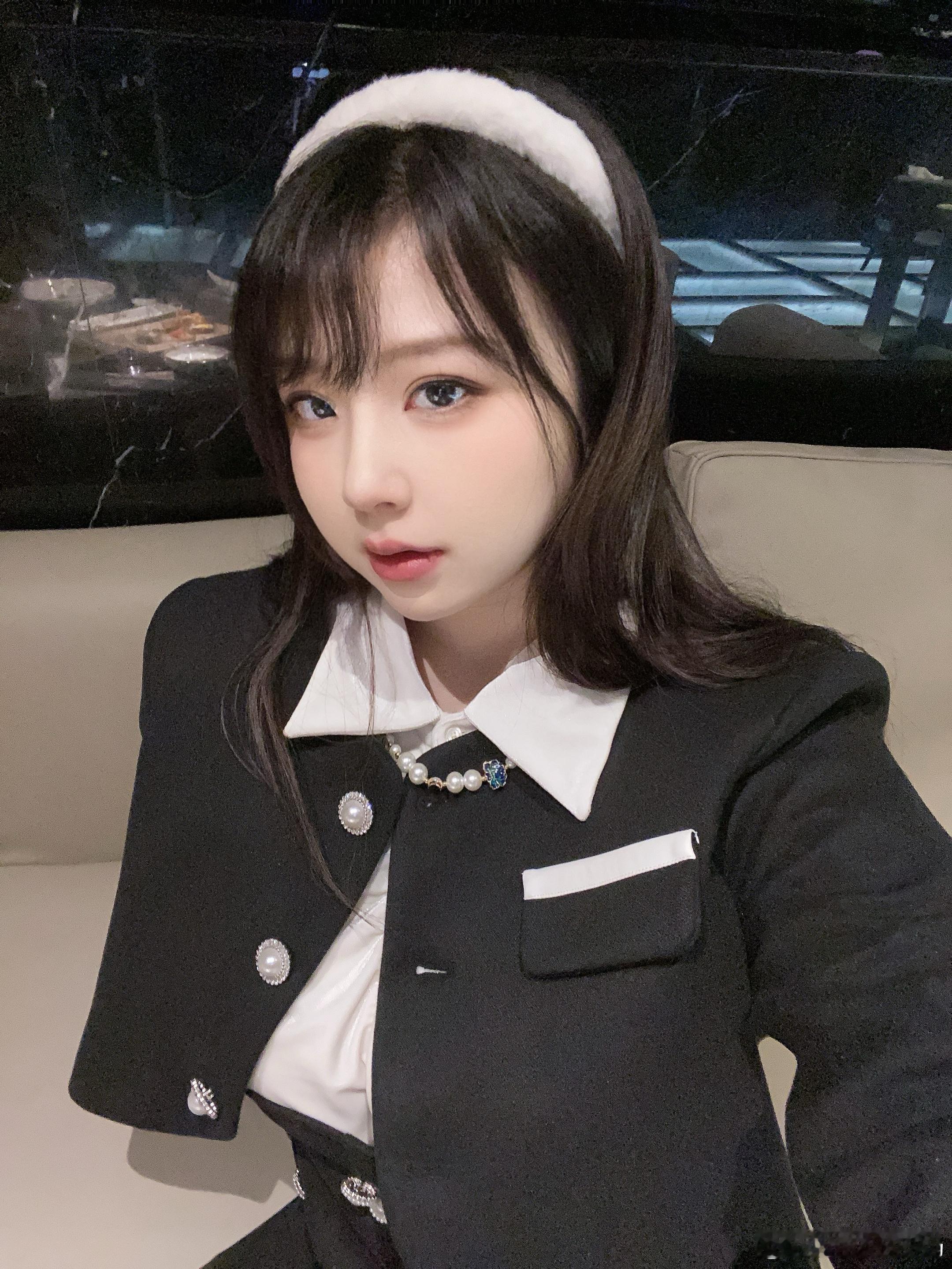 准备见闺蜜男友时的“杀气”[微笑]笑里藏刀 ​​​