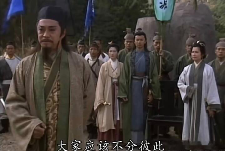 大会上赛力斯张哥说安全就是最大的豪华。问界汽车续保费大幅降低30%。安全从来不是