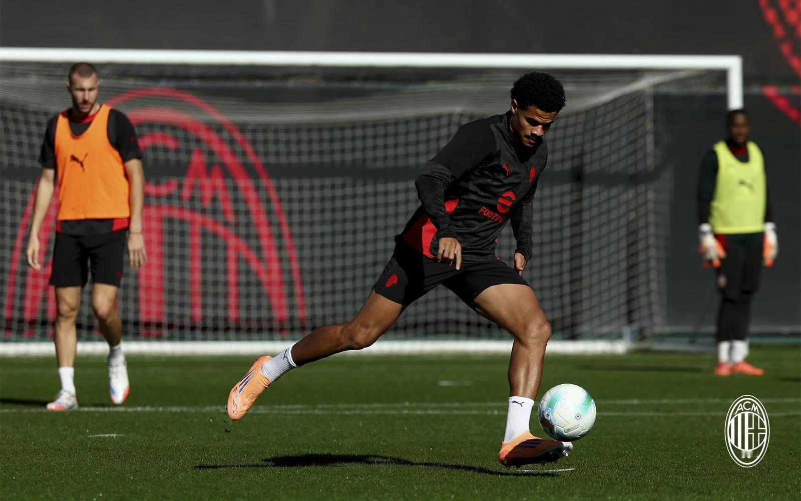 【Antonio Vitiello】 🔴⚫️ 今天阿特卡梅🇨🇭伤愈回归集体