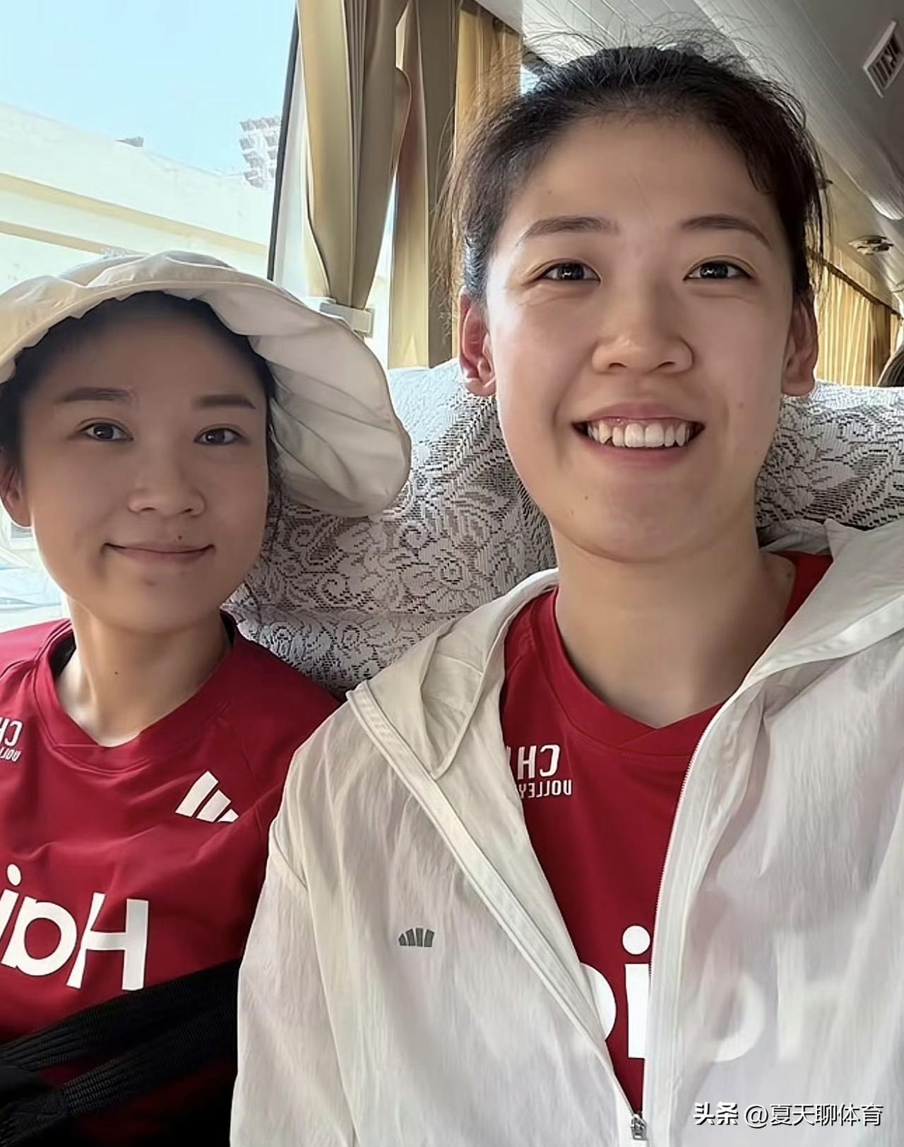 中国女排传来特大好消息，李盈莹回归中国女排！今日在北京，妹妹李盈莹在社交媒体平台