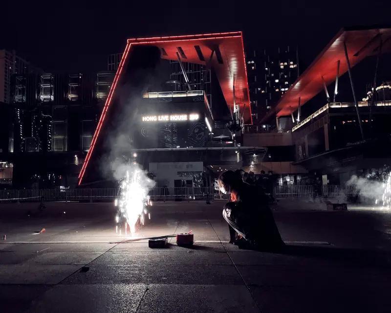 2026第一个跨年的晚上，大家的活动真是五花八门。有人在KTV玩出了新花样，北京