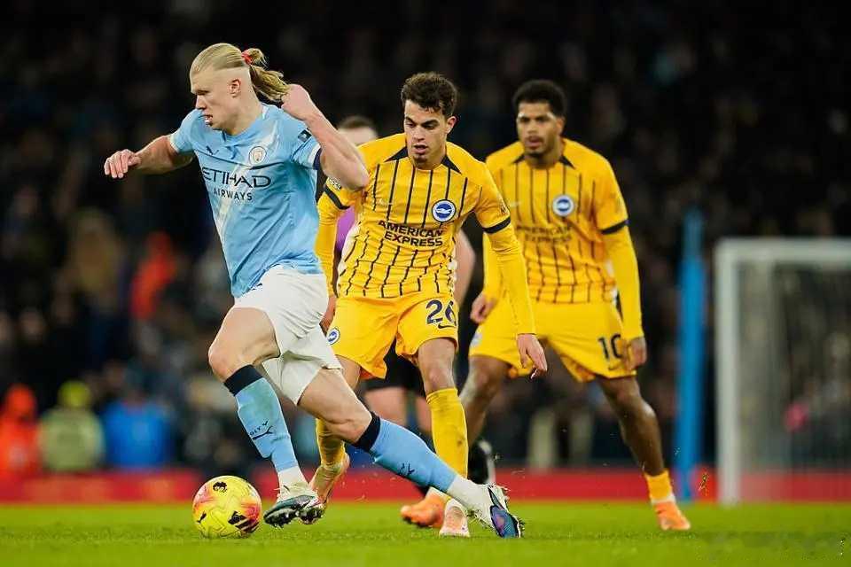 英超3连平新年不胜！曼城1-1布莱顿距榜首5分 哈兰德破荒+失绝杀在北京时间1月