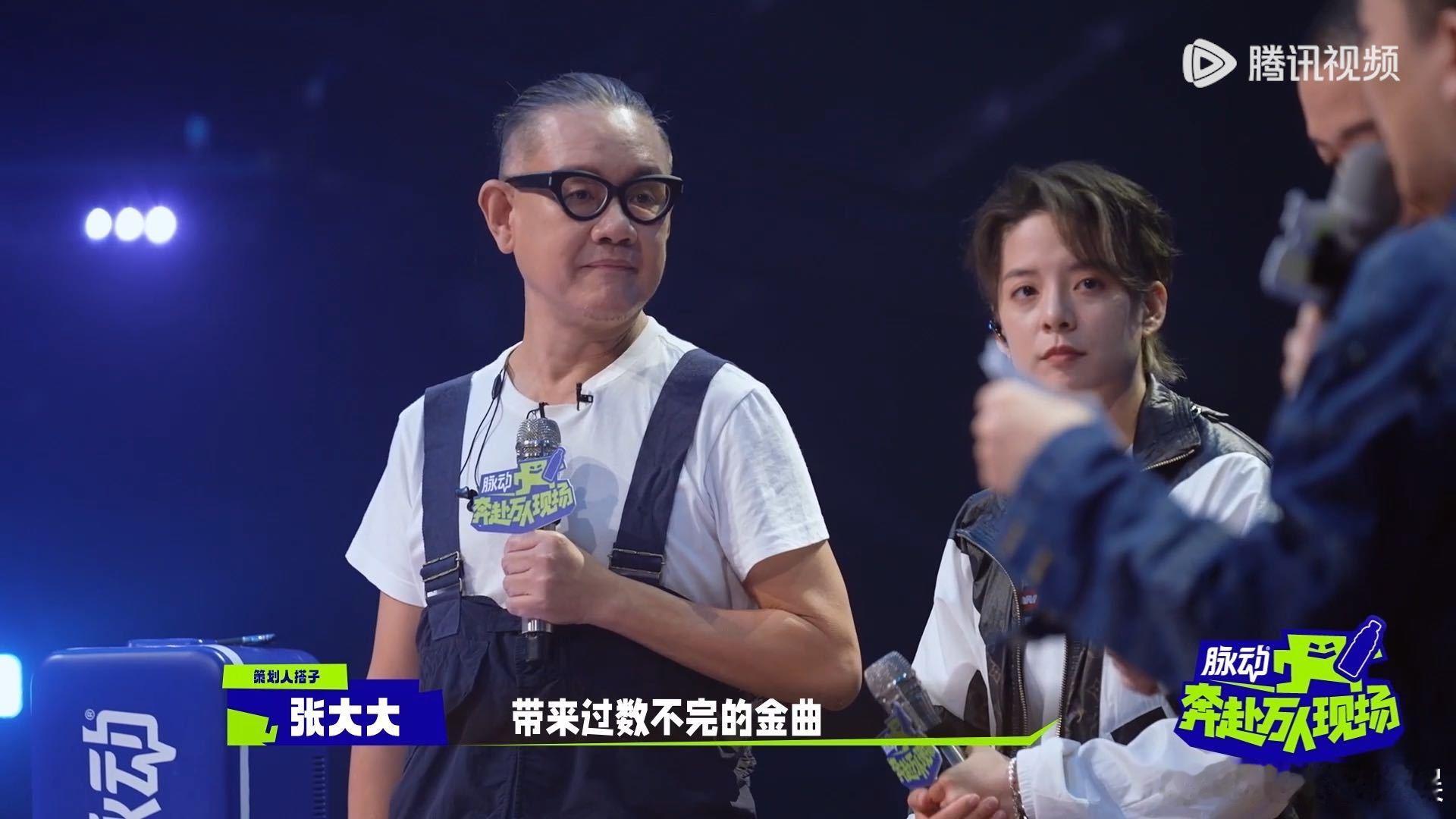 #薛之谦清唱一千个伤心的理由#薛之谦一开口就知道有没有，这一张嘴是吃了多少个CD