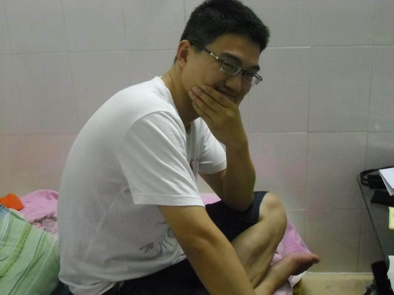 2011 年 9 月份，已经是 15 年前了，那时真年轻啊。 