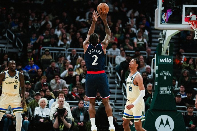 🔥 快船起航，势不可挡！五连胜达成！快船今日客场127-113轻取雄鹿。在小卡