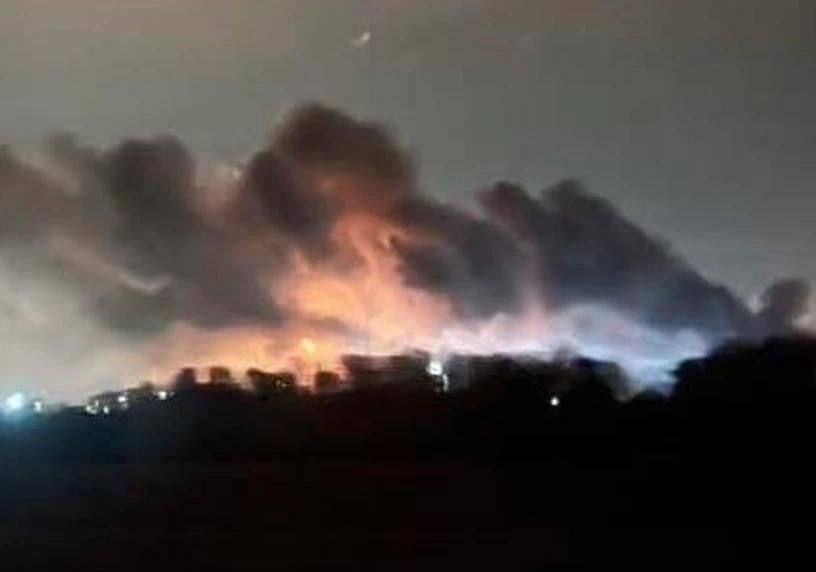 24小时内，东欧地区两座与俄罗斯原油相关的大型炼油厂相继发生爆炸。匈牙利境内通过