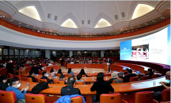 睿联盟这个平台，当初打着中国篮协的旗号，说是为篮球从业者服务，包括球员、教练、球