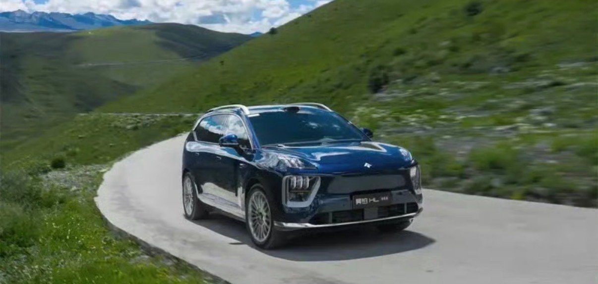 【广汽集团发布2025年三季度报告 合并营收/新车销量环比增长】10月24日，广