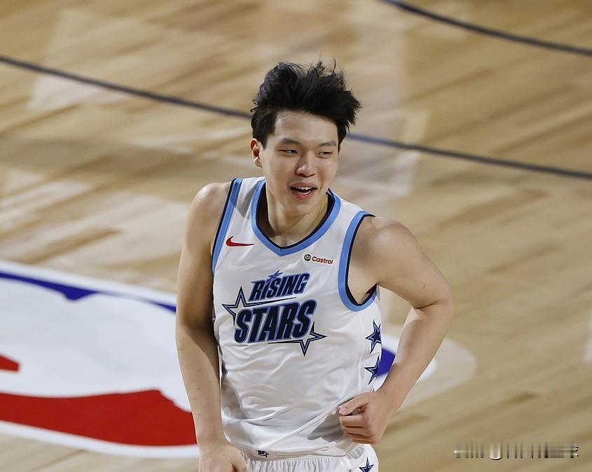 可以啊！今天上午进行的NBA全明星新秀赛中，以发展联盟明星身份代表里弗斯队出场的
