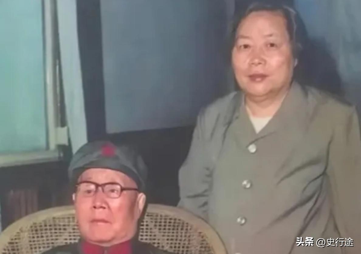 最长寿的元帅夫妻
刘伯承元帅享寿九十四岁，夫人汪荣华享寿九十二岁，是十大元帅夫妻