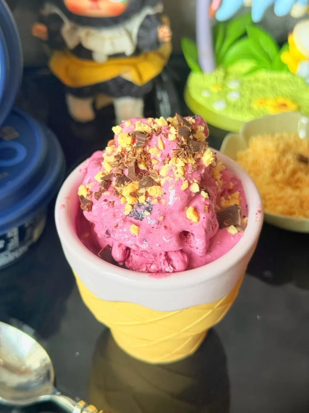 厚酸奶做的伪冰淇淋也太绝了🍦 哞来了这罐希腊厚酸奶质地真的像固体奶酪...