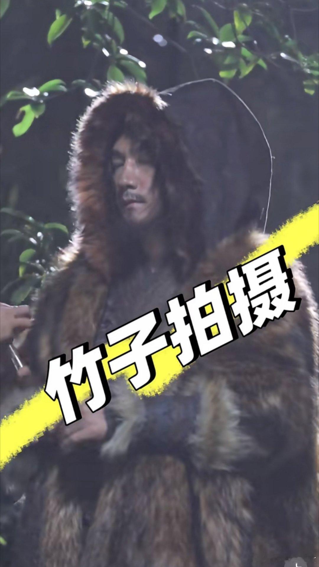 有没有人管管此沙的死活[允悲]。40°高温穿大皮草啊？此·爱斯基摩·沙[允悲] 