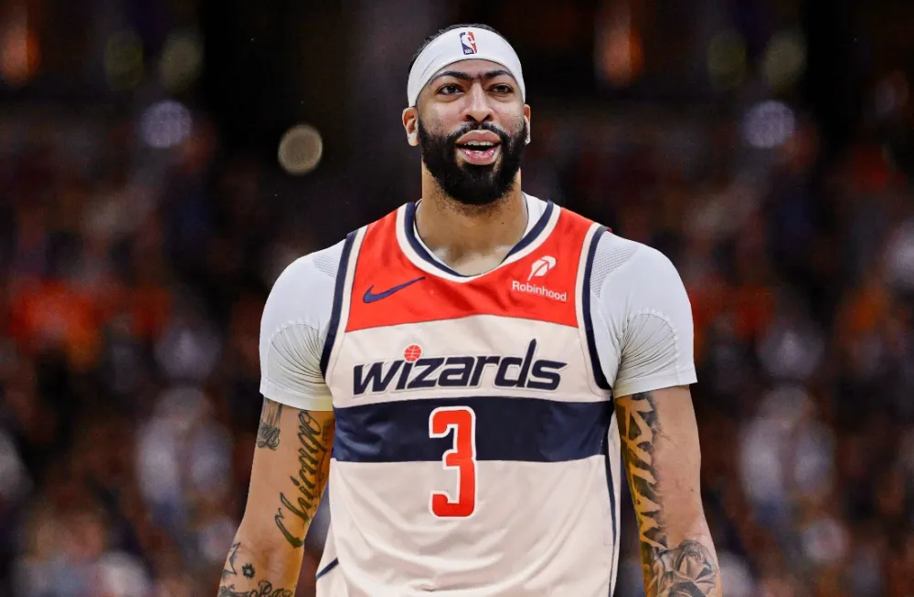 独行侠奇才交易，独行侠将10次入选 NBA全明星的安东尼-戴维斯，以及杰登-哈迪