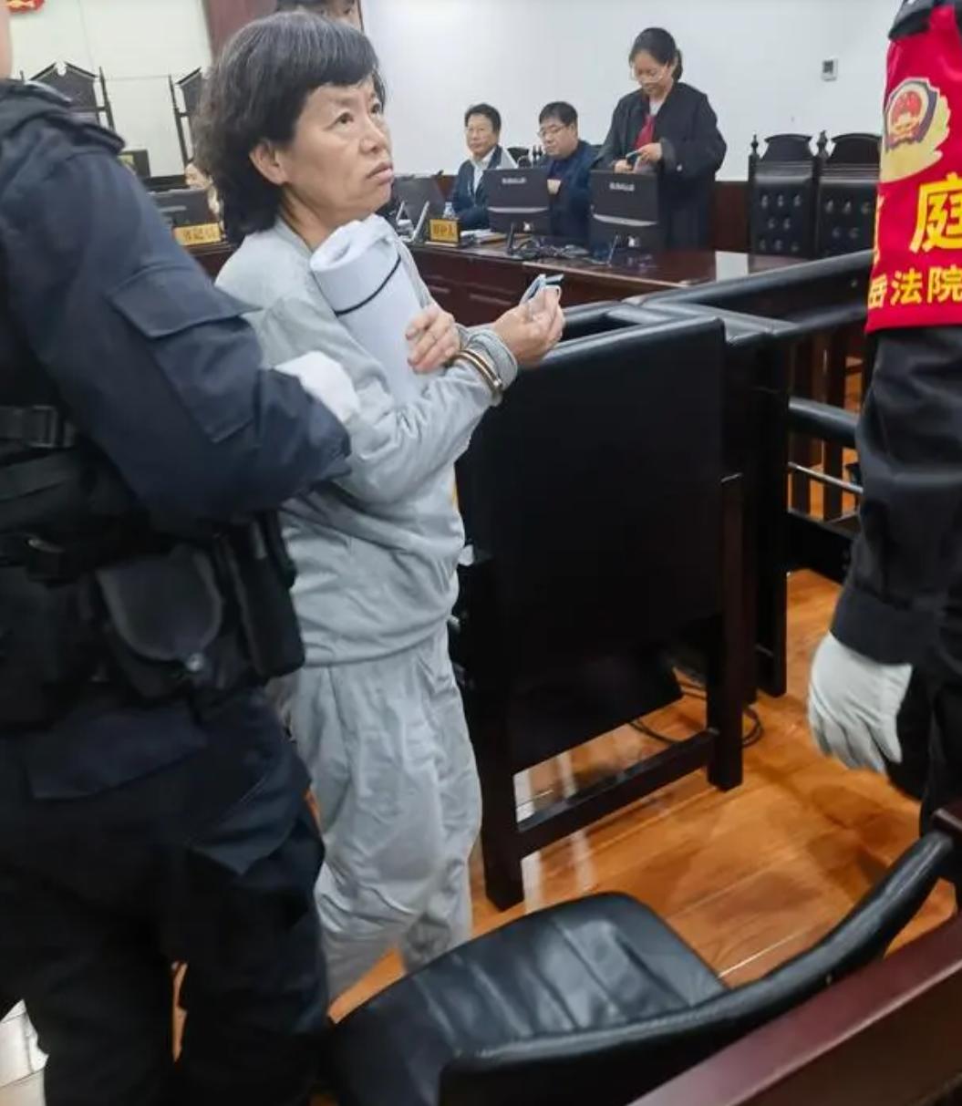 山东，一律师代理75名农民工，向工程总包公司讨薪，发誓要为农民工讨回血汗钱，没想