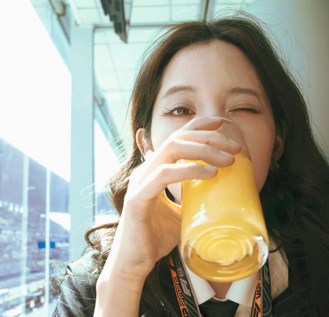 欧阳娜娜_
审美积累 审美提升