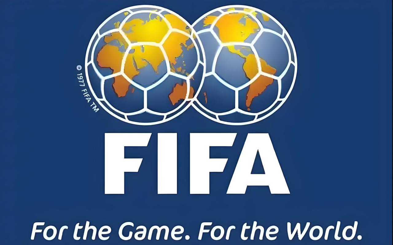 世界杯决赛前的FIFA招待会上，美国总统说了这么一番话，因凡蒂诺有一个主意，将来